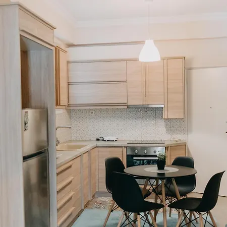 House, Deck Aprtm., Old Port Of