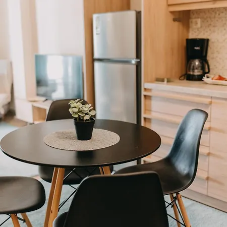 House, Deck Aprtm., Old Port Of Апартаменты *