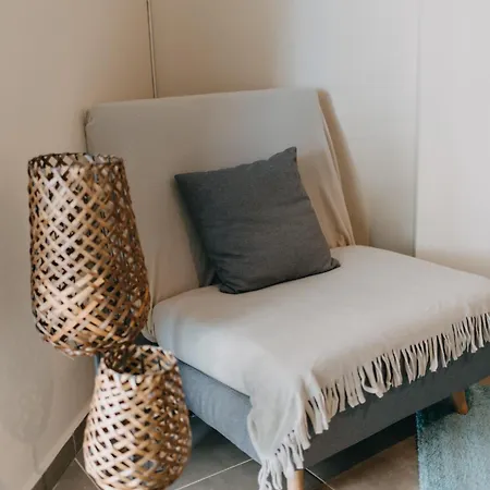 House, Deck Aprtm., Old Port Of *