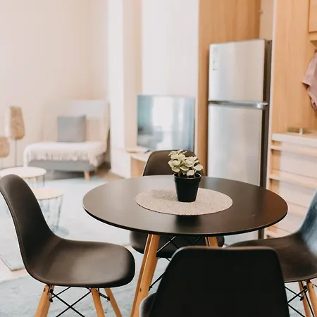 House, Deck Aprtm., Old Port Of *