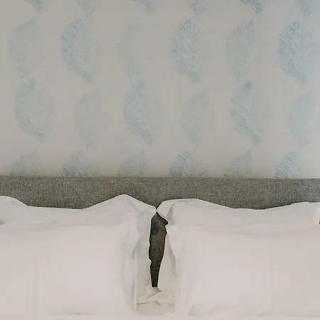 House, Deck Aprtm., Old Port Of