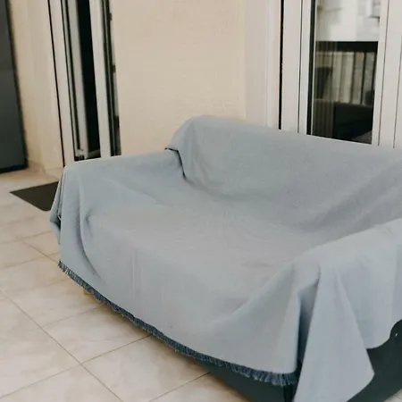 House, Deck Aprtm., Old Port Of *