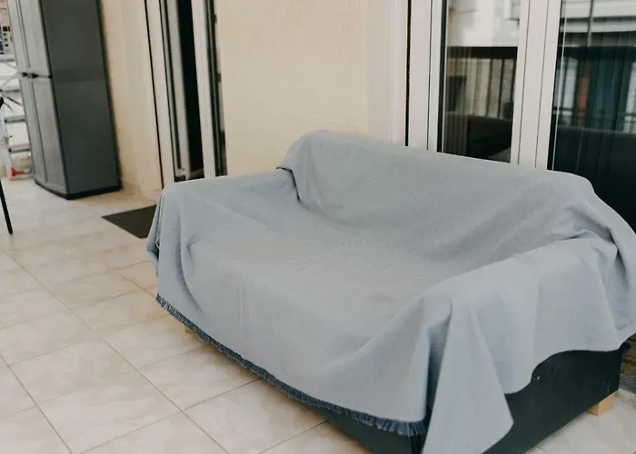 House, Deck Aprtm., Old Port Of *